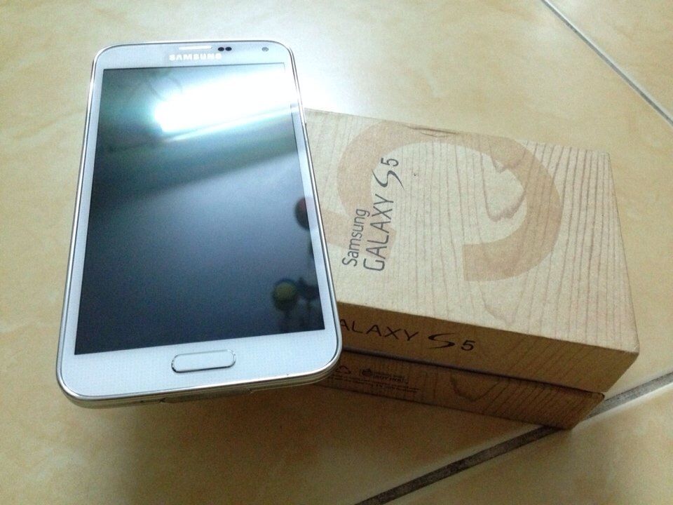 S5 Samsung đúng mới giá hạt dẻ