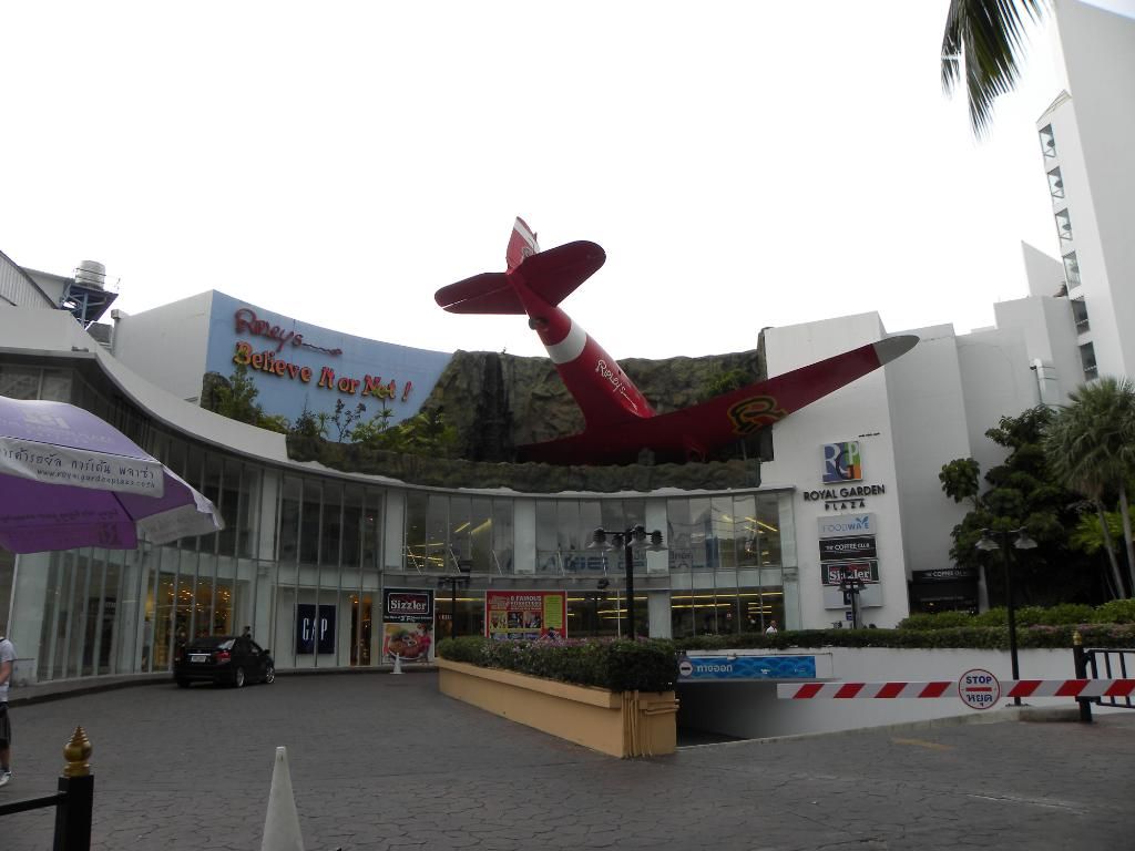 ThailandSept2012PT1240_zpsb7b9c92e.jpg