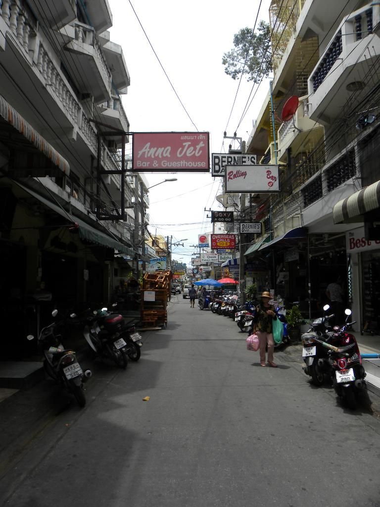 ThailandSept2012PT1247_zps2858f9c9.jpg