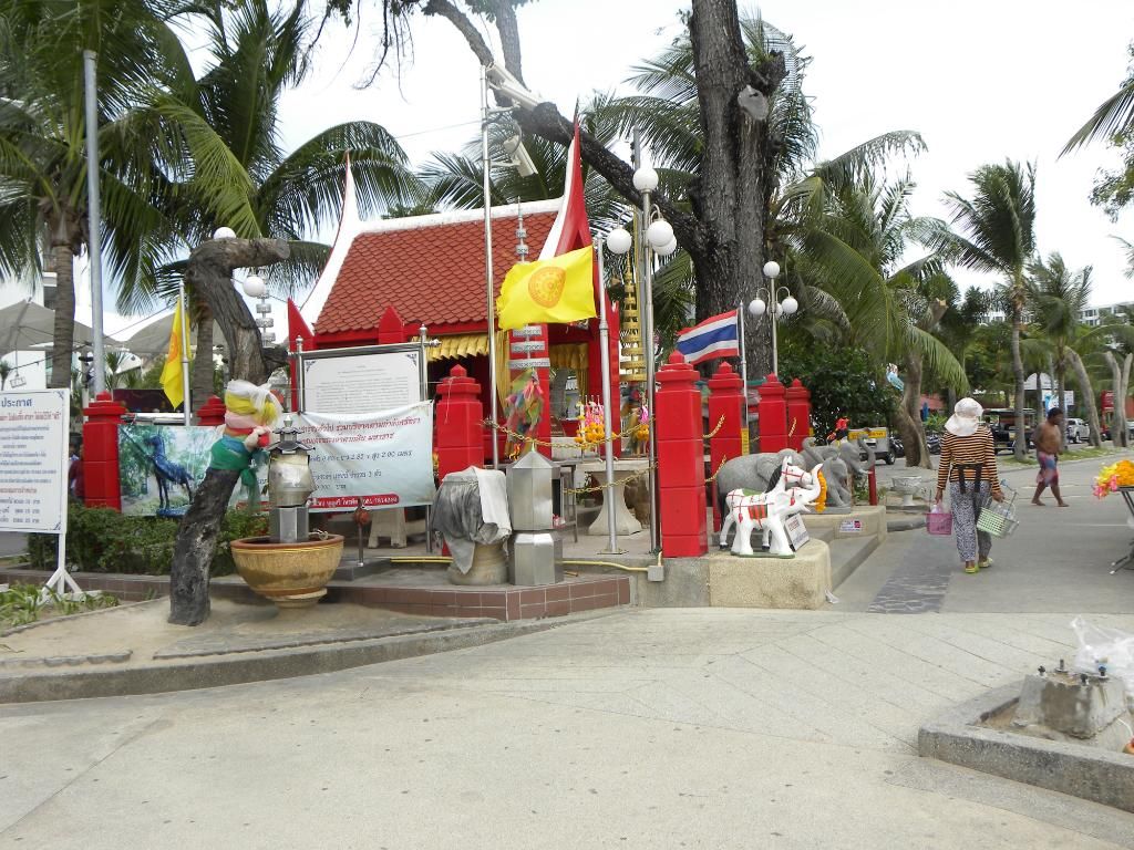 ThailandSept2012PT1313_zps1ce636a0.jpg