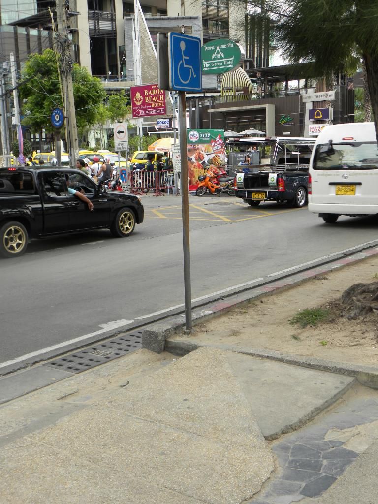 ThailandSept2012PT1316_zps21c9bd93.jpg