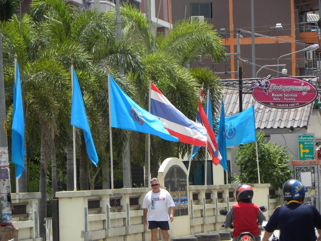 ThailandSept2012PT1318_zps65438de0.jpg