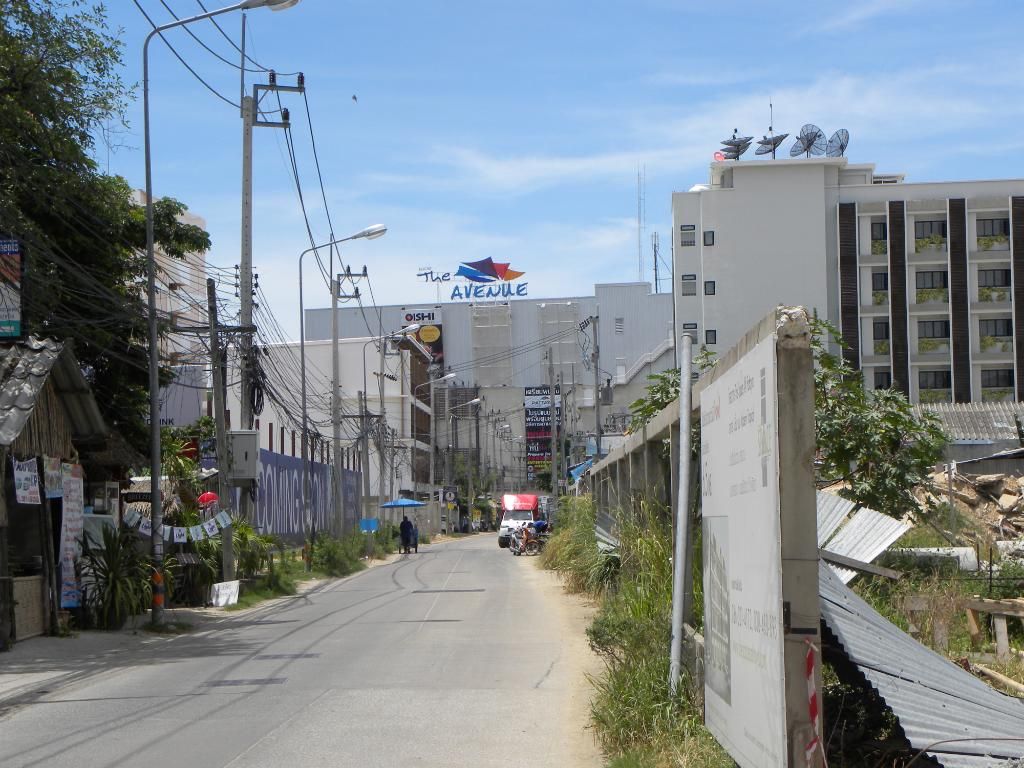 ThailandSept2012PT1321_zpsc7aa3a15.jpg