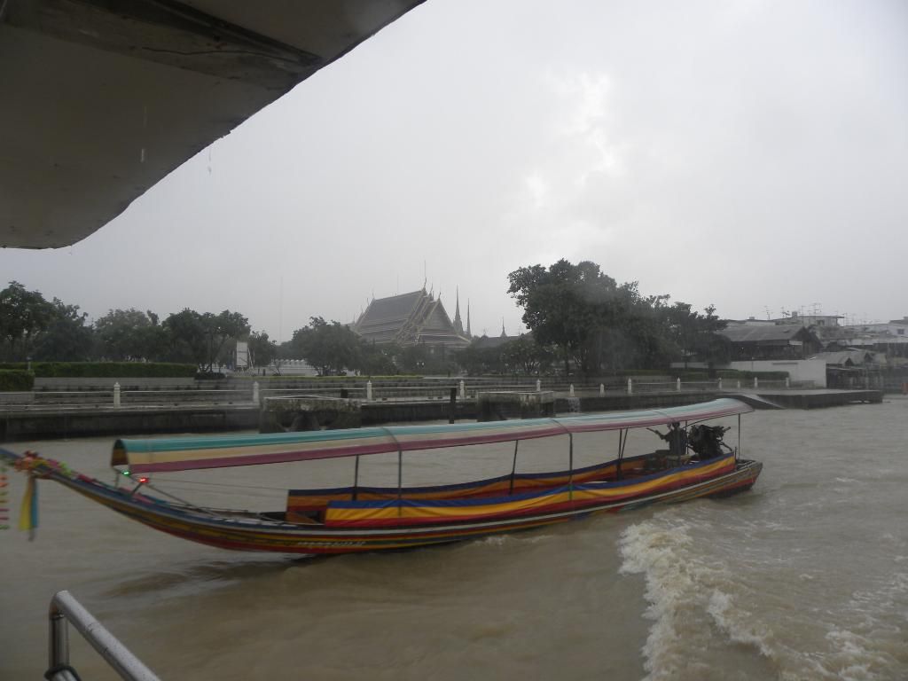 ThailandSept2012PT1645_zps1961252b.jpg
