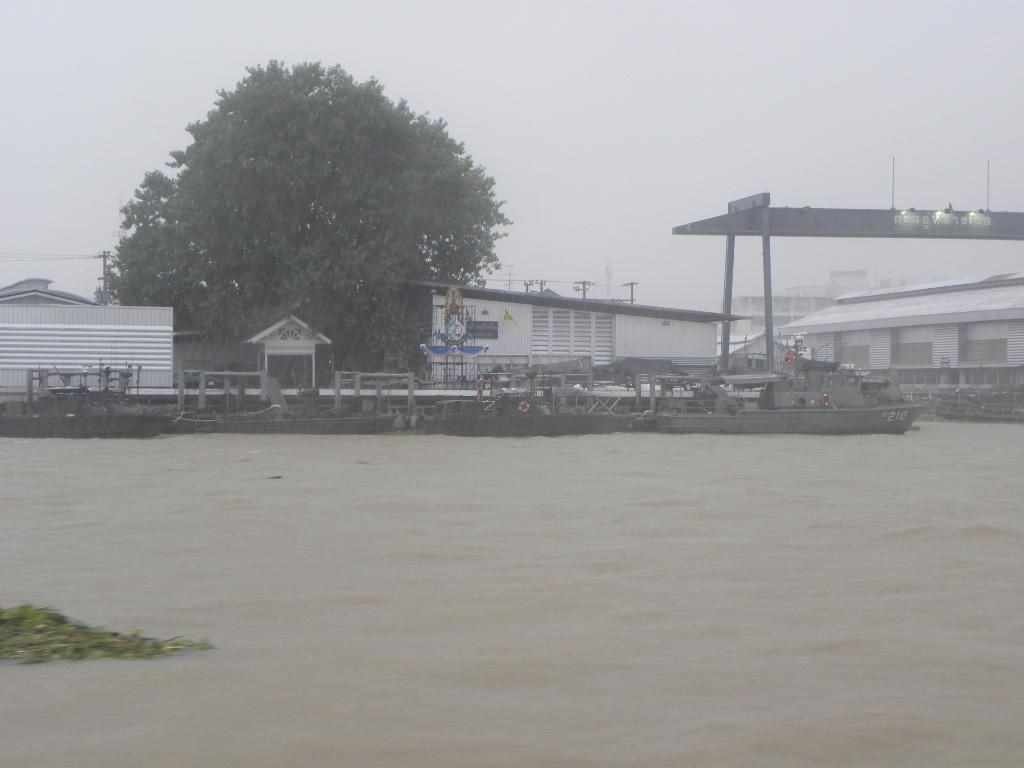 ThailandSept2012PT1649_zps892fbcda.jpg