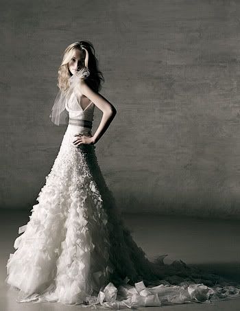 Monique Lhuillier wedding dresses high quality design