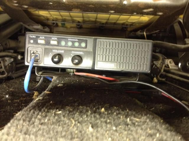 CB radio mounting... - Chevy and GMC Duramax Diesel Forum